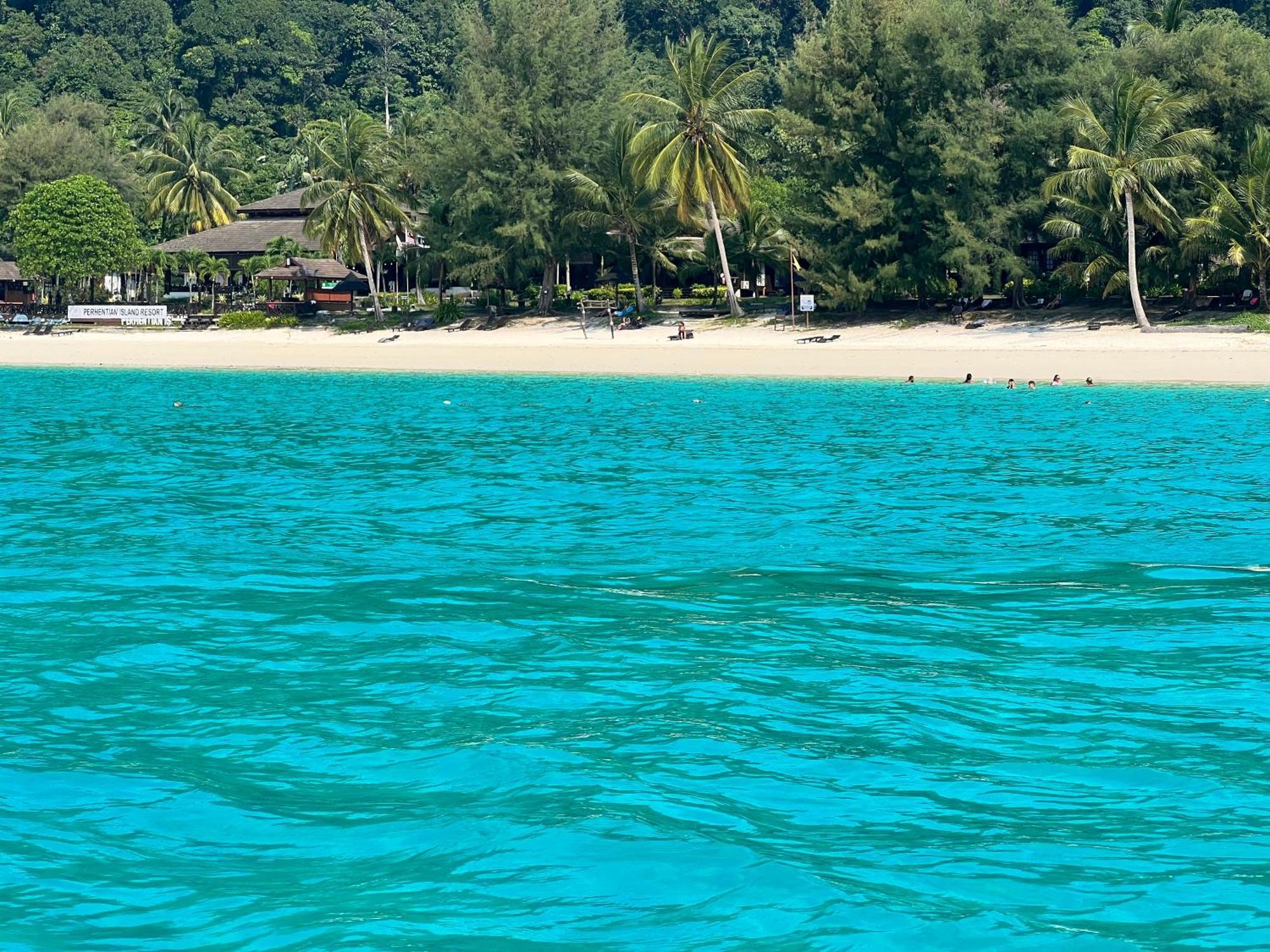 Perhentian Suria Hotel Kampong Pasir Petani Eksteriør billede